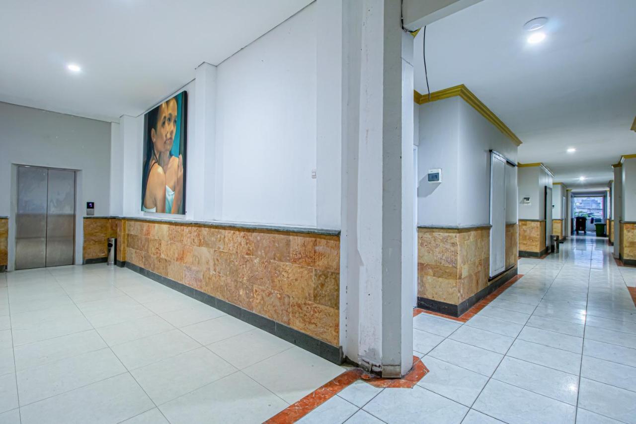 De 80'S Genteng Ijo Jakarta Exterior foto