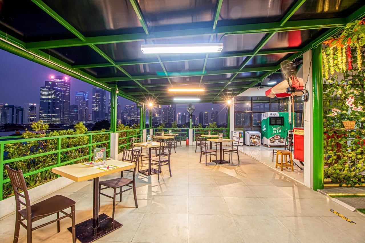 De 80'S Genteng Ijo Jakarta Exterior foto